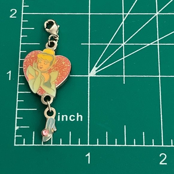 Vintage Disney Princess Cinderella Slipper Charm Clip On Bracelet Zipper Pull - Picture 9 of 10